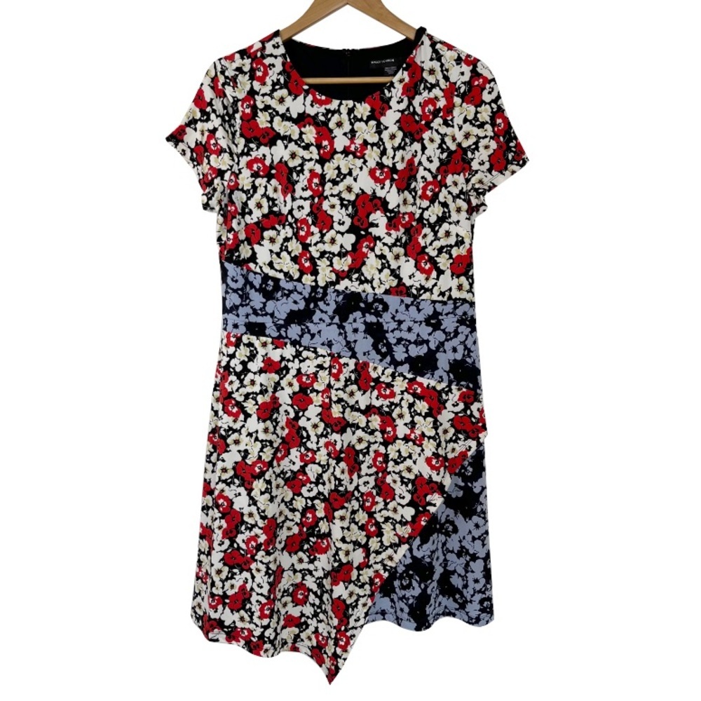 Maggie London Asymmetrical Hem Floral Dress‎